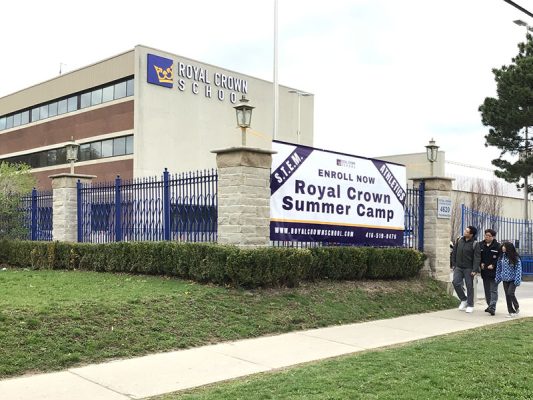 trường Royal Crown School Canada